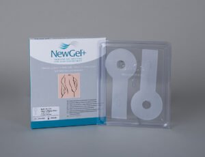 NewGel+ skaidrūs silikoniniai pleistrai po krūtų mažinimo operacijos, 7,2 × 16,4 cm (2 7/8" × 6 1/2"), 2 vnt. pakuotėje
